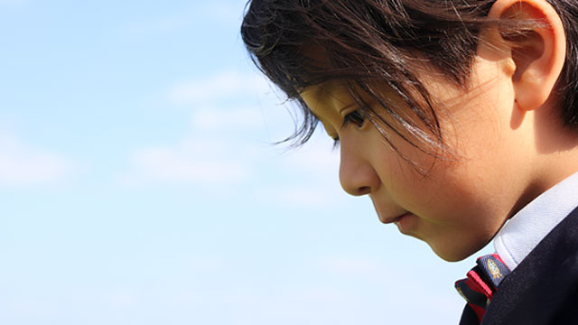 「学校に行くのがつらい…」子どもが抱える悩みと親ができるサポート法とは？