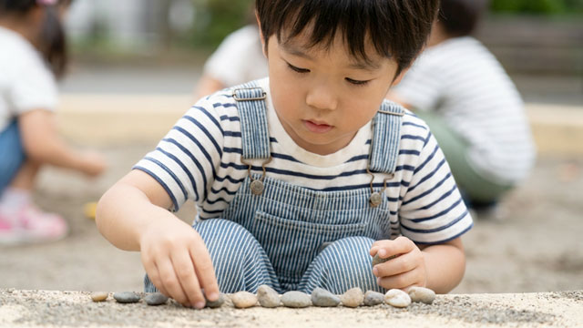 4歳で言葉が出ないのは知的障害？｜発達の目安と相談先・支援方法を解説